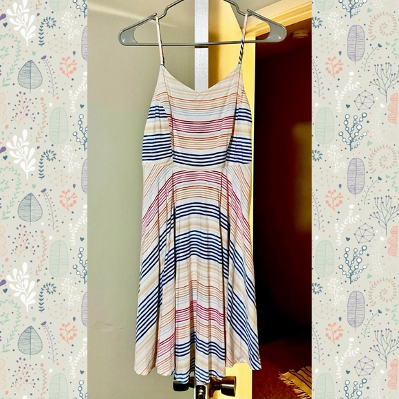 Old Navy Dresses & Skirts - Old Navy Fit and Flare Sun Dress